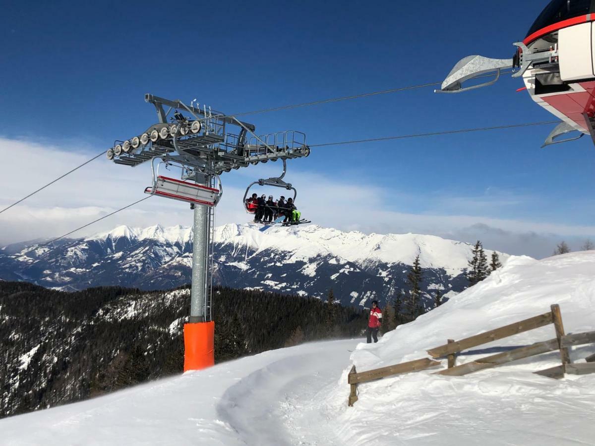 Large Family Holiday Home Siren Stays Leoben  Εξωτερικό φωτογραφία